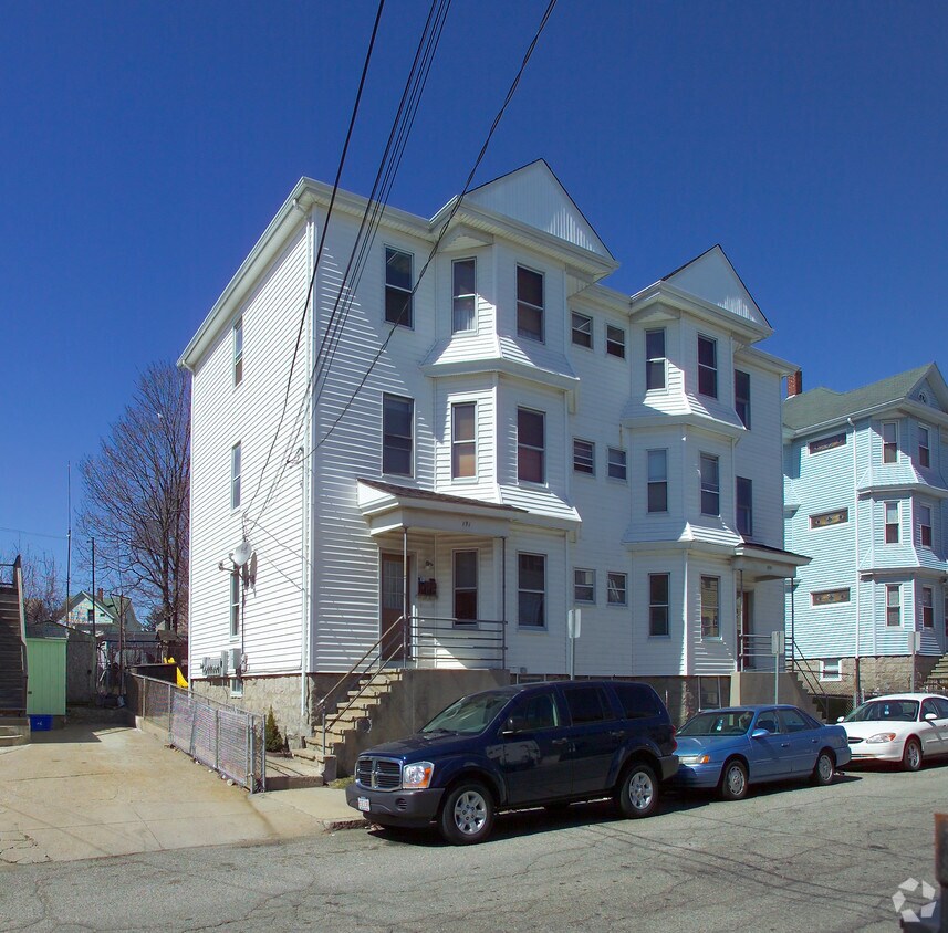 181191 Kilburn St, Fall River, MA 02724 Apartments in Fall River, MA