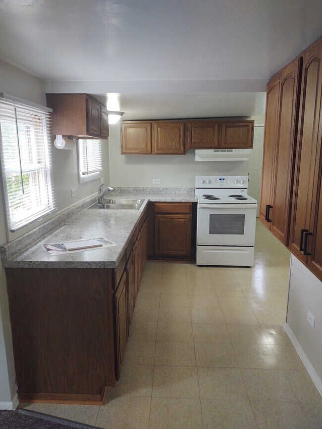Foto del edificio - 2114 Enoch Ave