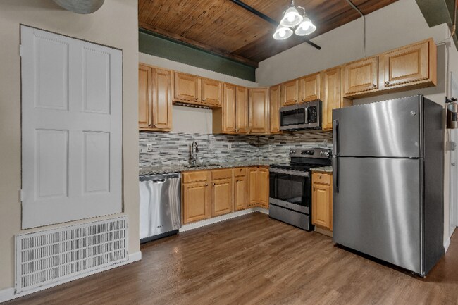 Foto del edificio - 83 Main St