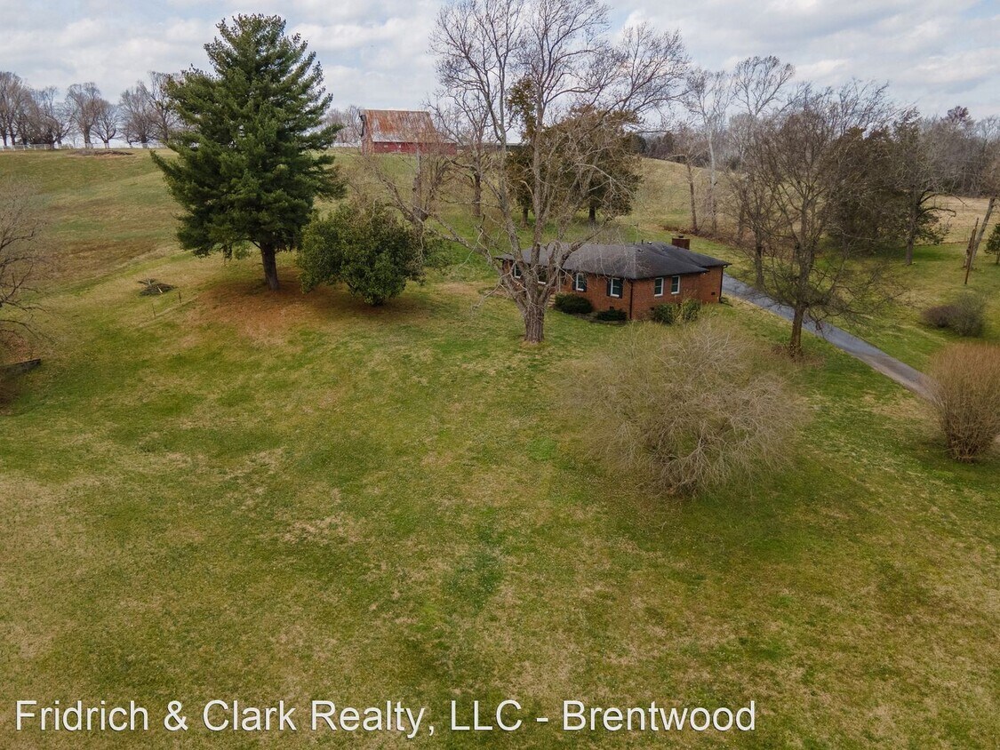 Primary Photo - 3 br, 2 bath House - 11 Cooks Rd