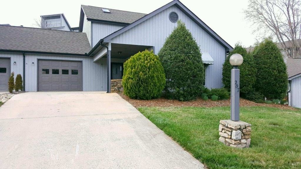 207 Kyfields House for Rent in Weaverville, NC