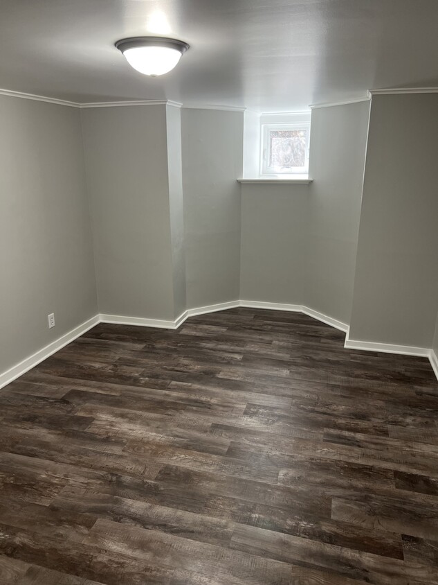 Building Photo - 204 N Teal Lake Ave