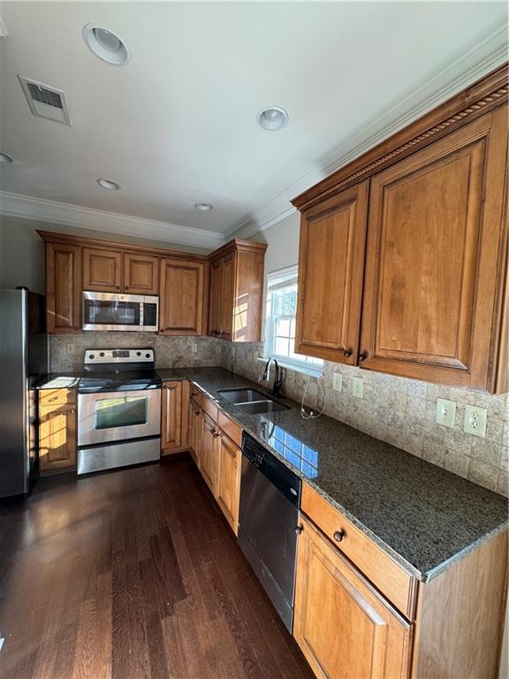 Foto del edificio - 5571 Lindeman Ln