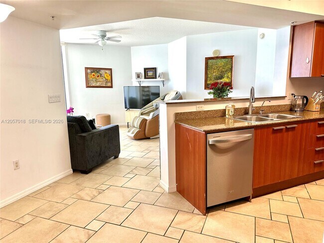 Foto del edificio - 16699 Collins Ave