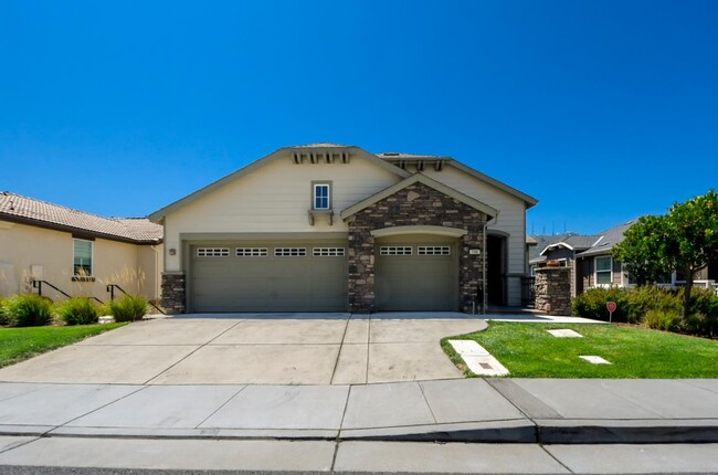 Foto del edificio - 149 Elderberry Ln