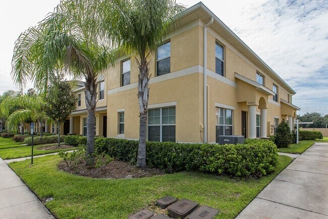 Foto del edificio - 9767 Trumpet Vine Loop