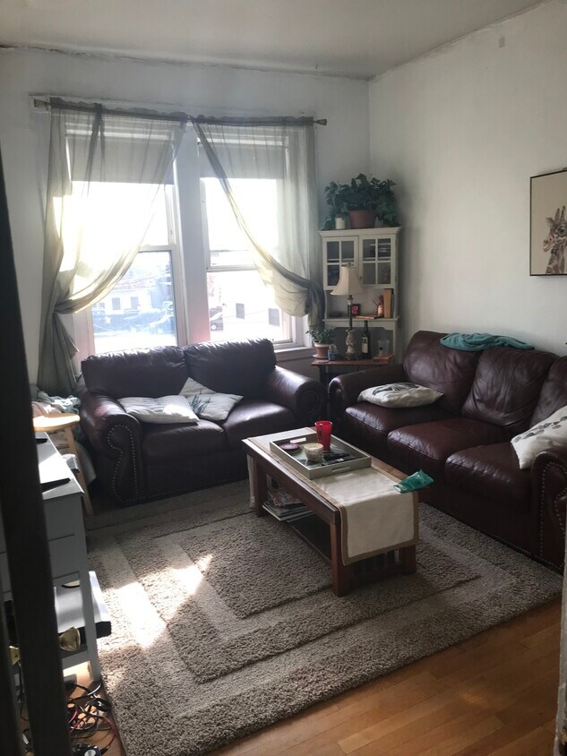 Foto principal - 7 Linden St