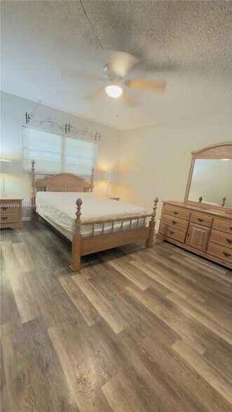 Foto del edificio - 2820 NE 201st Terrace