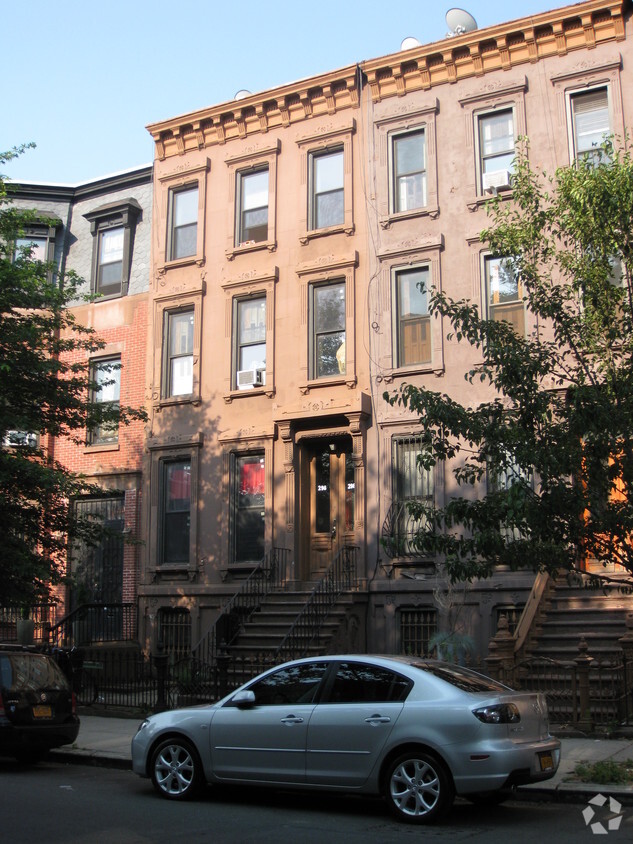 Primary Photo - 293 Stuyvesant Ave