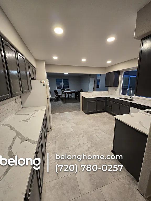 Building Photo - 4304 Sable St