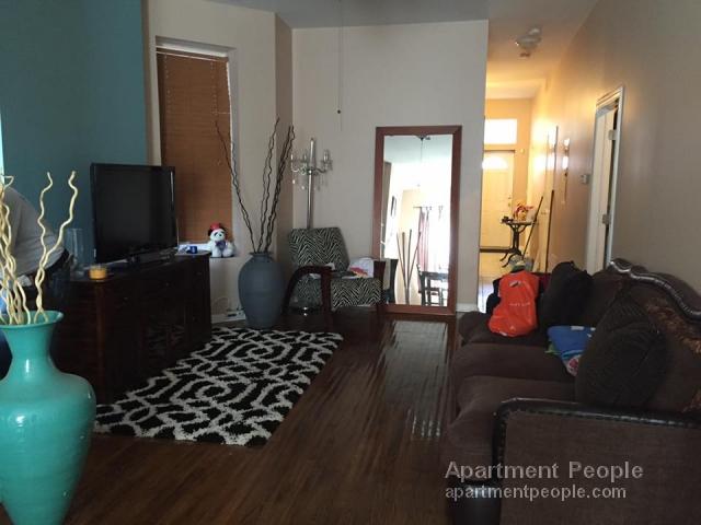 Foto del edificio - 2932 W Fulton St