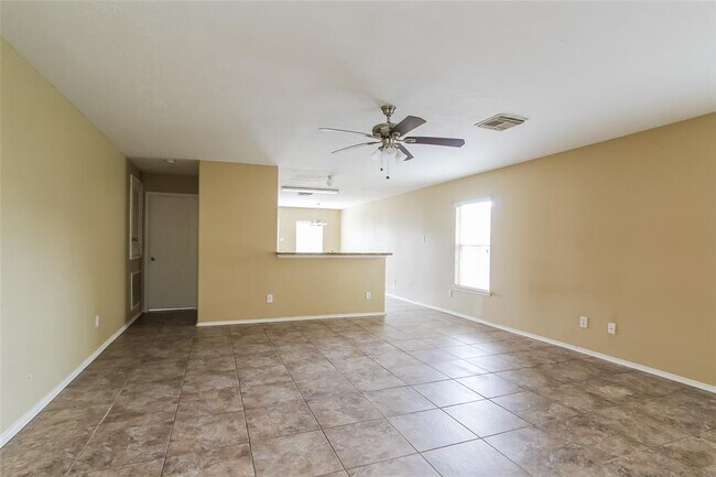 Foto del edificio - 1418 Swansfield Ln