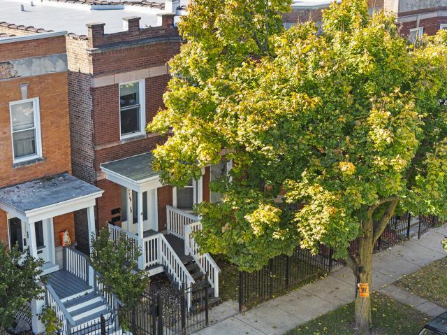 Foto del edificio - 3 bedroom in Chicago IL 60608