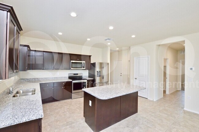 Building Photo - 24656 Alfalfa Dr
