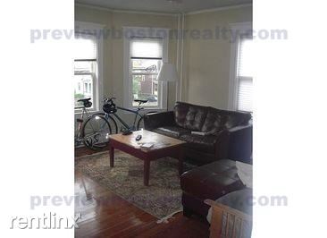 Building Photo - 310 Faneuil St