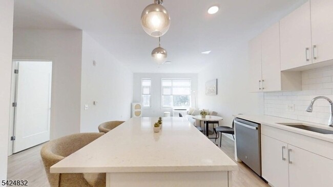 Photo - 1181 Morris Ave House