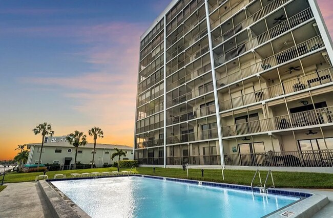 Foto del edificio - 3300 N Key Dr
