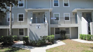 Building Photo - 7238 E Bank Dr