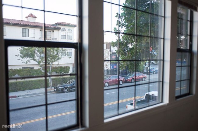 Foto del edificio - 2 br, 1 bath Apartment - 694 west 14th street