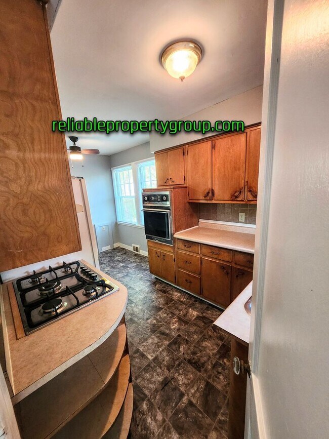 Foto del edificio - New Listing in Fort Wayne