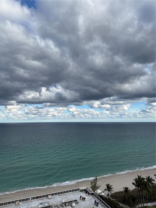 Building Photo - 1850 S Ocean Dr