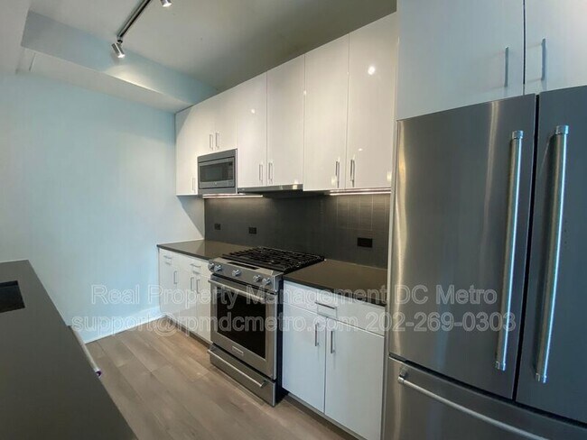Building Photo - 88 V St SW