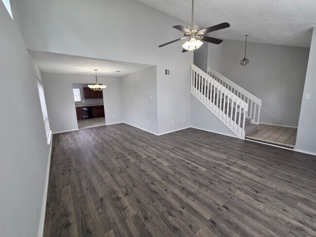 Foto del edificio - 1454 Plumwood Dr