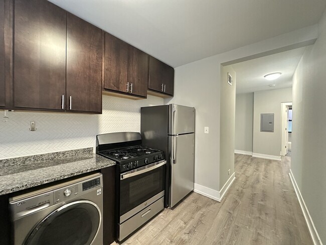 Foto del edificio - 1122 Maple Ave