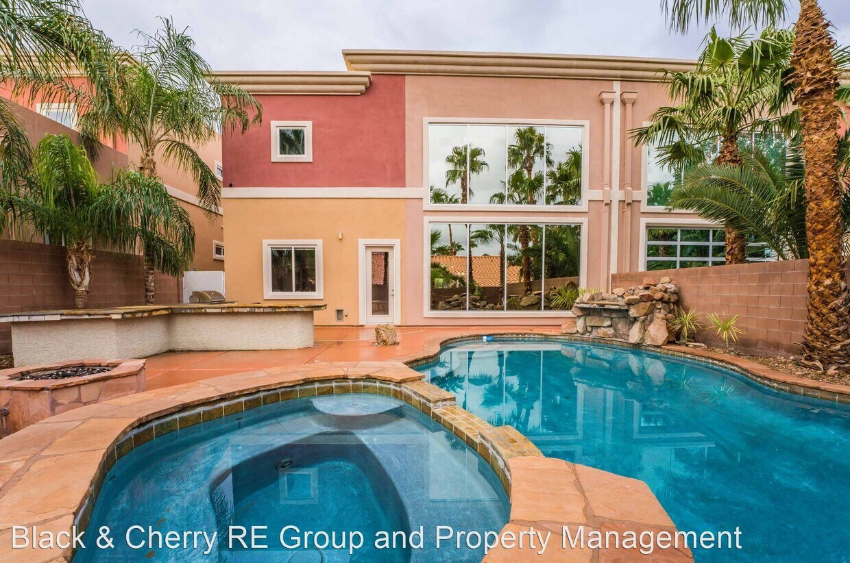 Foto principal - 3 br, 2 bath House - 5664 Deer Creek Falls...