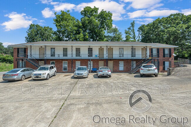 Building Photo - 1505 7th Ave