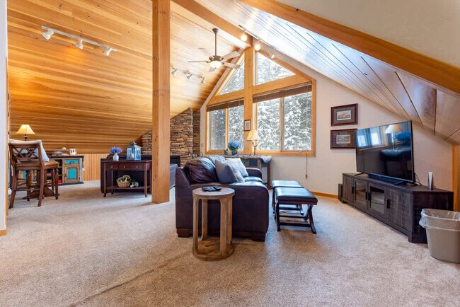 Building Photo - 237 Hamilton Ln