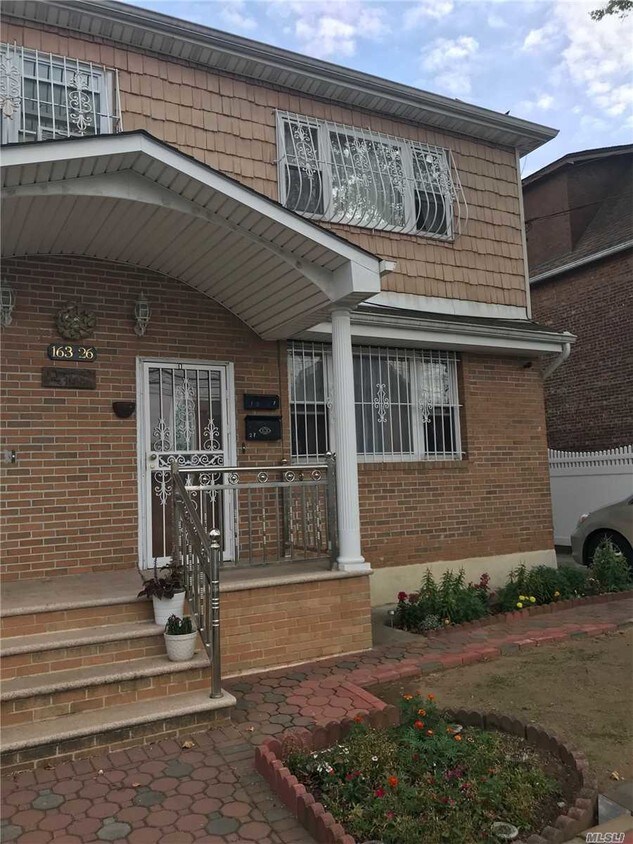 Primary Photo - 163-26 Claude Ave