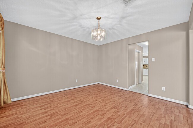 Foto del edificio - 19419 Arbor Pines Ln