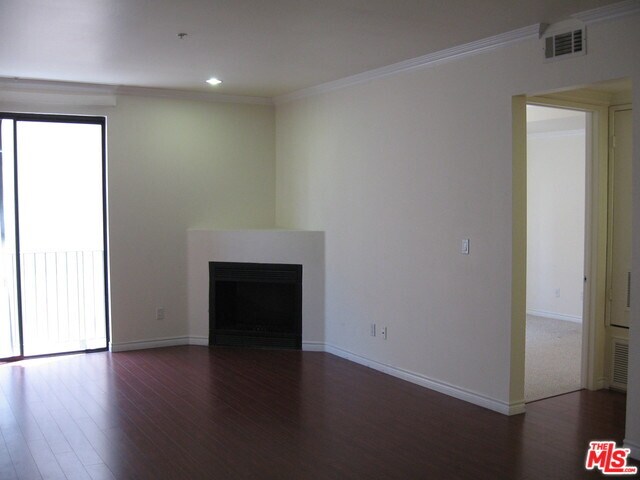 Building Photo - 625 S Berendo St
