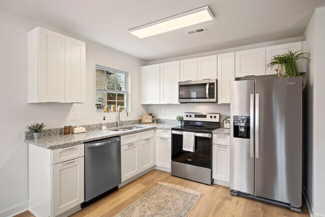 Cocina - 7219 Howard Bennett Way