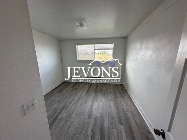 Building Photo - Wingspan Landing - 6379 Arnold Dr NE, Moses Lake, WA 98837