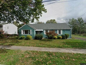 Building Photo - 245 Hayes St