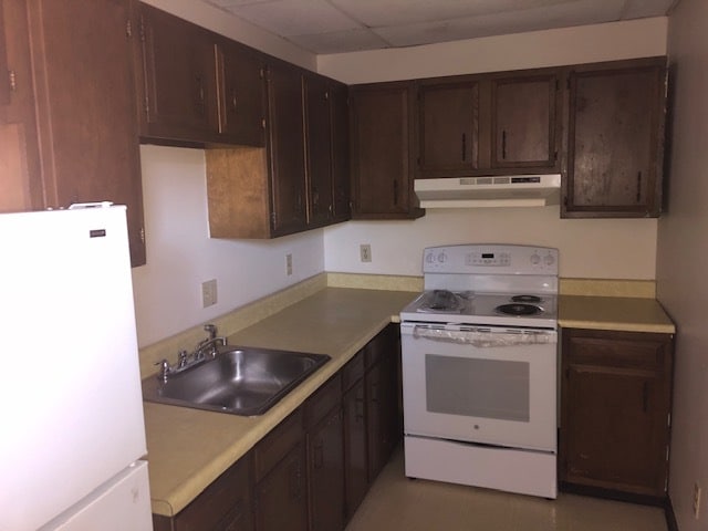 Building Photo - 11 Locust St