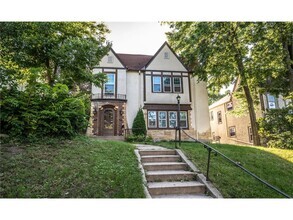 Building Photo - 3549 Irving Ave S