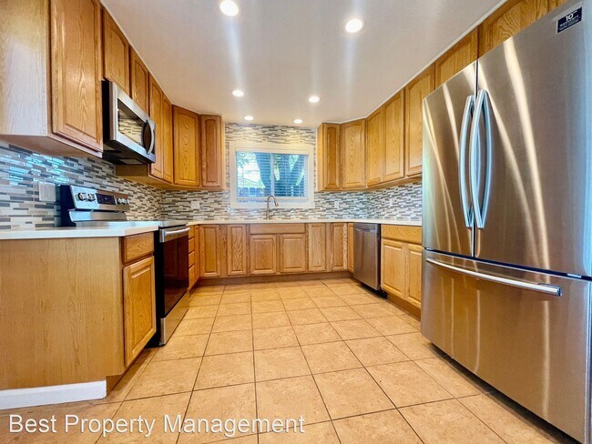 Building Photo - 3 br, 2 bath House - 71 Broadway Ln