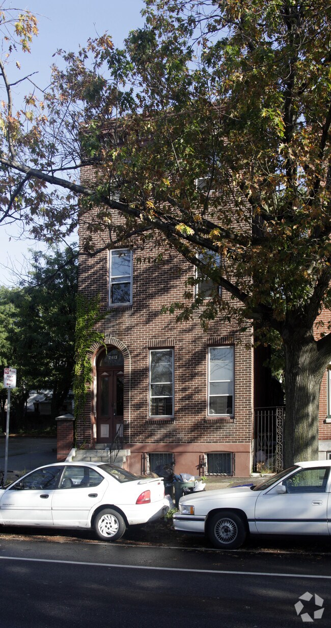 Foto del edificio - 2113 Spring Garden St