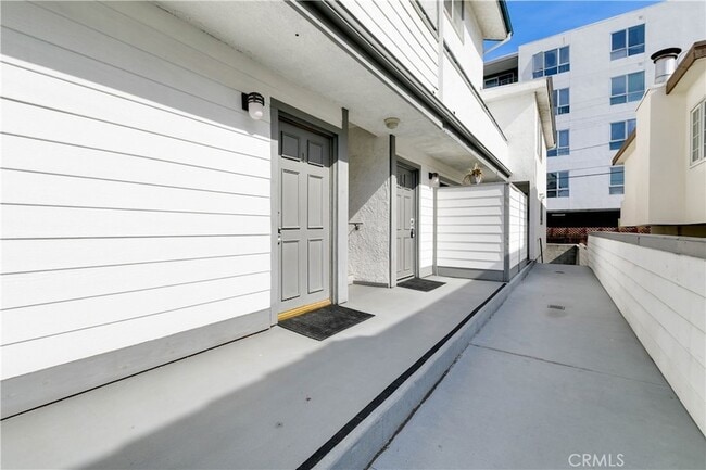 Building Photo - 3632 Dunn Dr