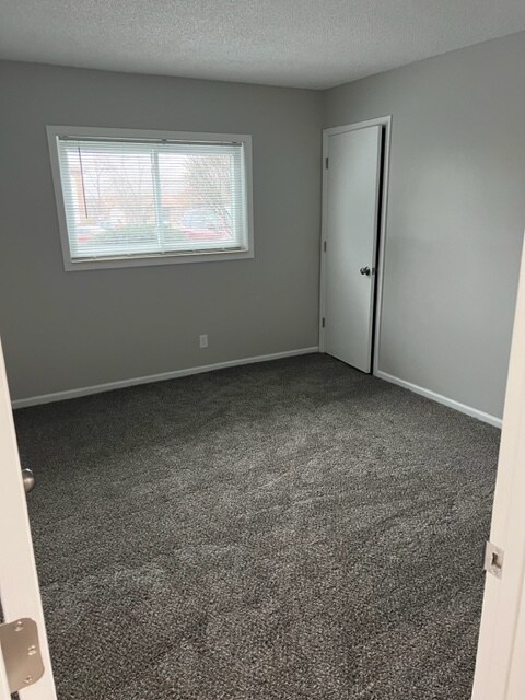 Foto del edificio - 31 Providence Dr