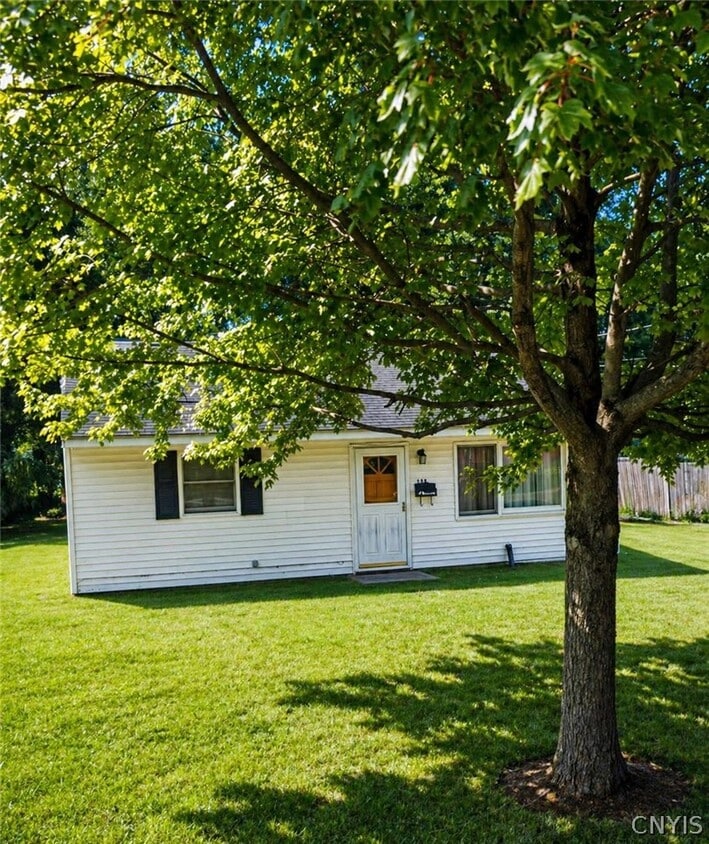 Foto del edificio - 204 Elmbrook Dr