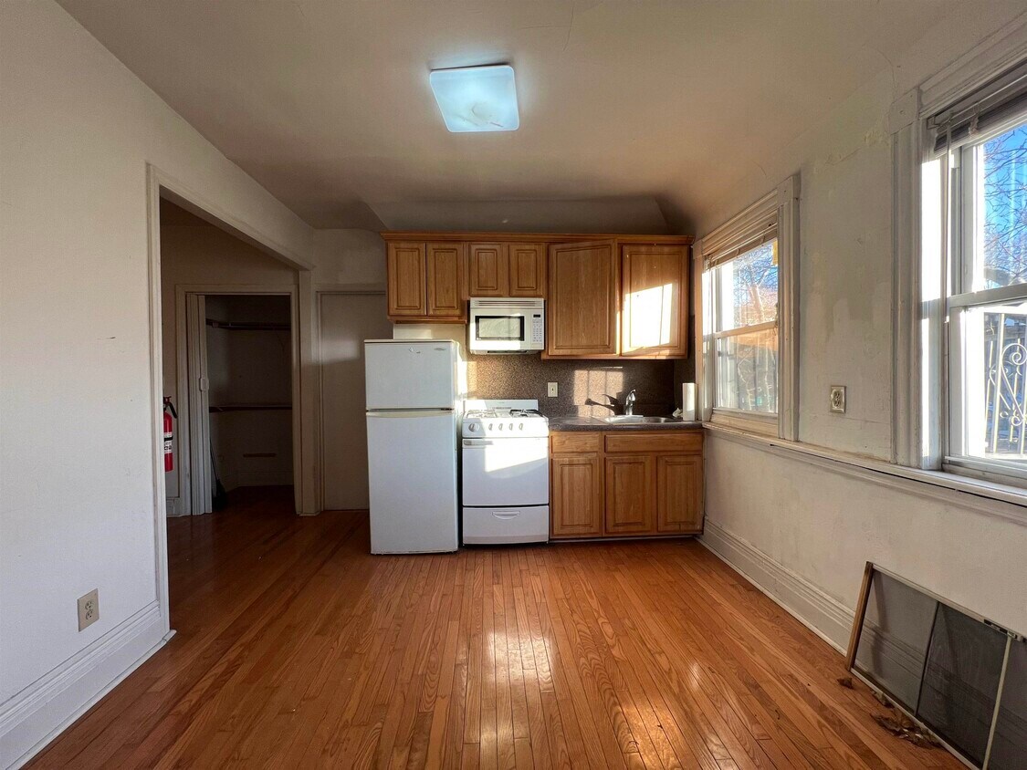 Primary Photo - 48 Highwood Terrace
