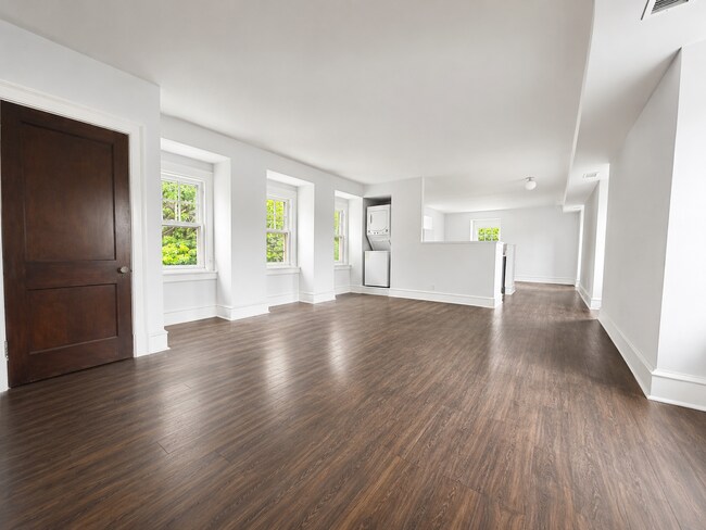 Foto del edificio - 186 W Queen Ln