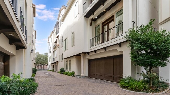 Foto del edificio - 1700 Sunset Blvd