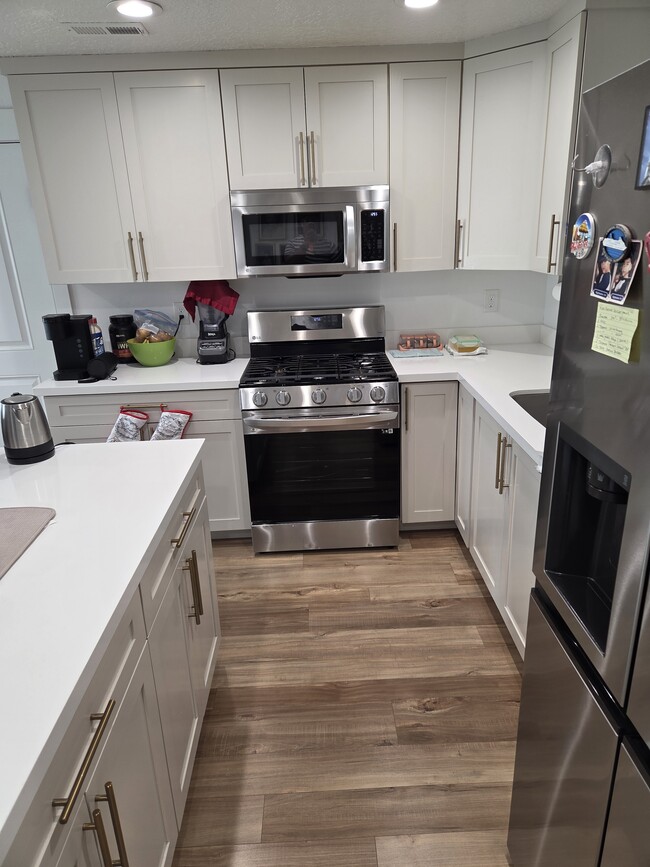 Foto del edificio - 7046 N Silver Creek Way