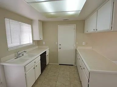 Building Photo - 27628 Moonridge Dr