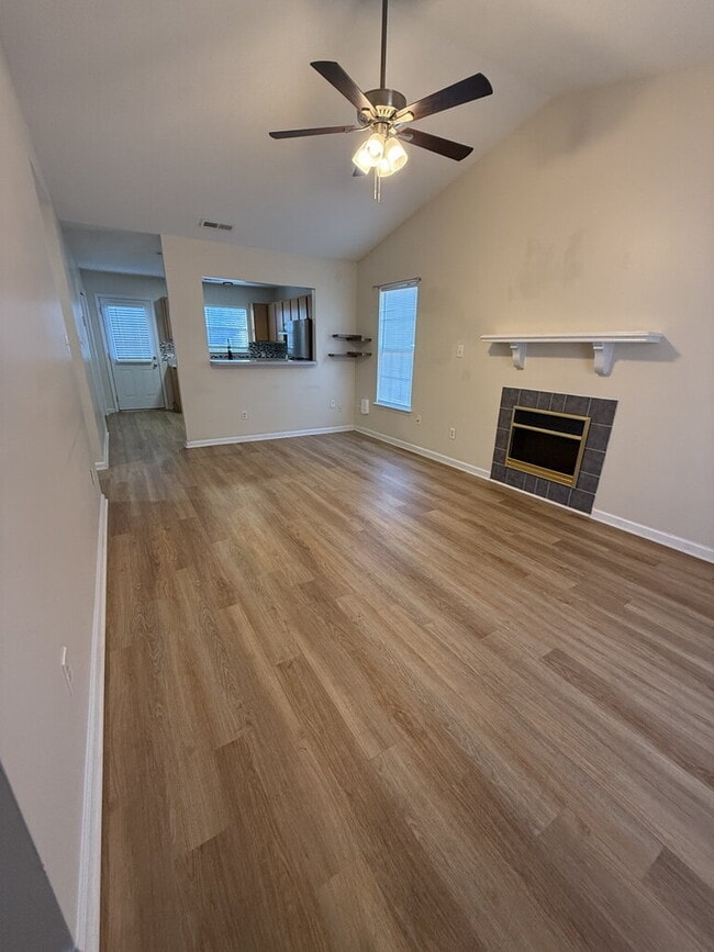 Foto del edificio - Charming 2 Bedroom Townhous 1068 W. Pueblo Dr.